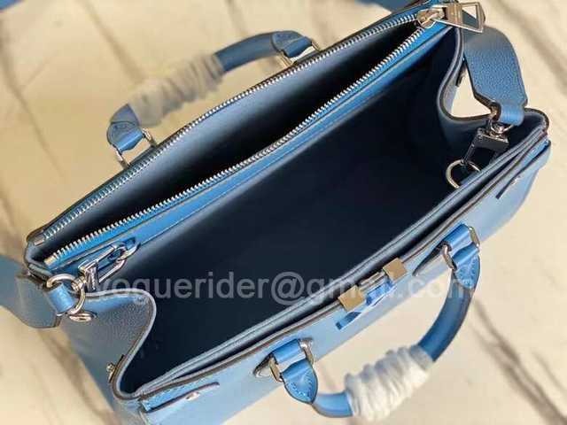 M56780 Grenelle Tote 27 M56780 Grenelle Tote 27