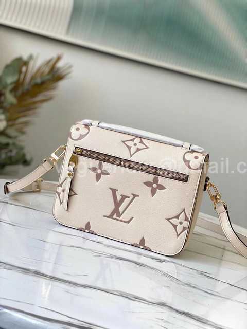 M45596 Pochette Metis 25 M45596 Pochette Metis 25