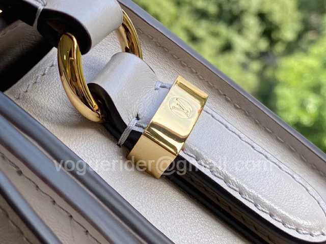 M55948 Pont 9 23 M55948 Pont 9 23