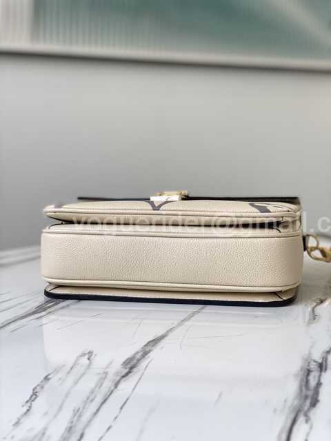 M45384 Pochette Metis 25 M45384 Pochette Metis 25