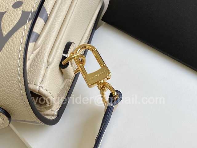 M45384 Pochette Metis 25 M45384 Pochette Metis 25