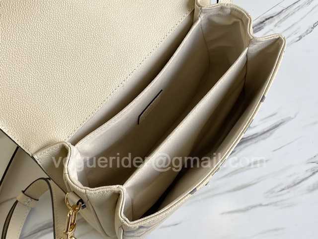 M45384 Pochette Metis 25 M45384 Pochette Metis 25
