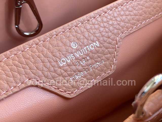 M57218 Capucines MM 31 M57218 Capucines MM 31