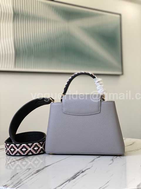 M57029 Capucines PM 27 M57029 Capucines PM 27