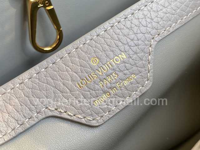 M57029 Capucines MM 31 M57029 Capucines MM 31