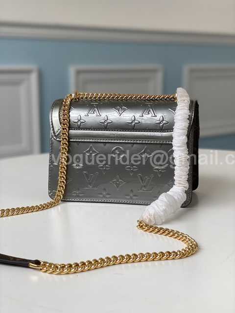 M90566 Wynwood 21 M90566 Wynwood 21