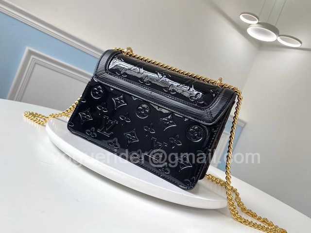 M90516 Wynwood 21 M90516 Wynwood 21