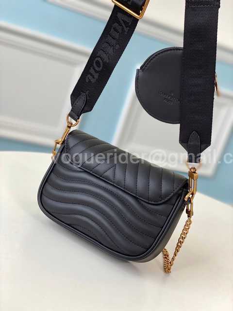 M56461 New Wave Multi Pochette 19 M56461 New Wave Multi Pochette 19