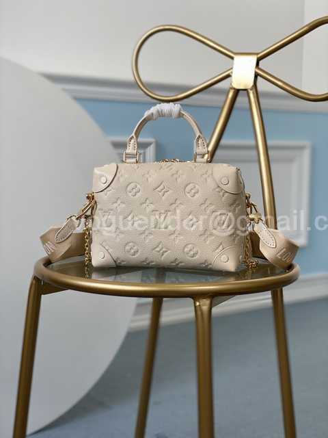 M45394 Petite Malle Souple 20 M45394 Petite Malle Souple 20