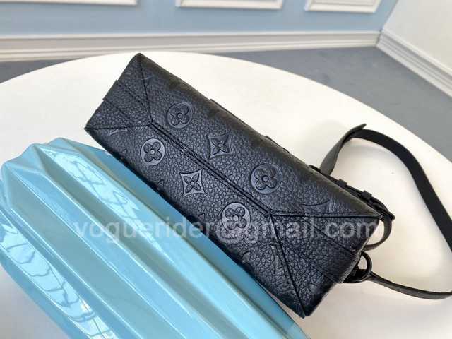 M61117 Mini Soft Trunk 22 M61117 Mini Soft Trunk 22