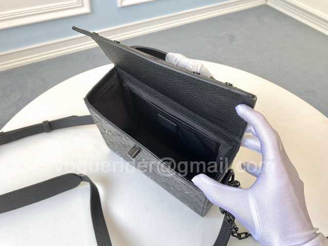 M61117 Mini Soft Trunk 22 M61117 Mini Soft Trunk 22