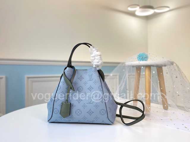 M52905 Hina BB 23 M52905 Hina BB 23
