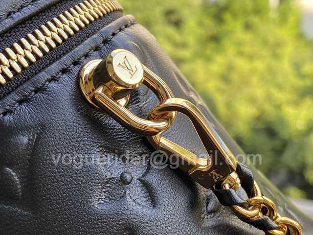 M57118 Vanity 19 M57118 Vanity 19