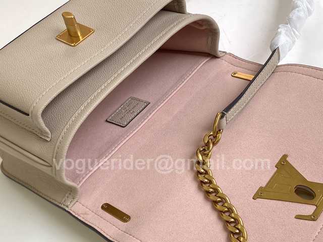 M57072 Lockme Chain 23 M57072 Lockme Chain 23