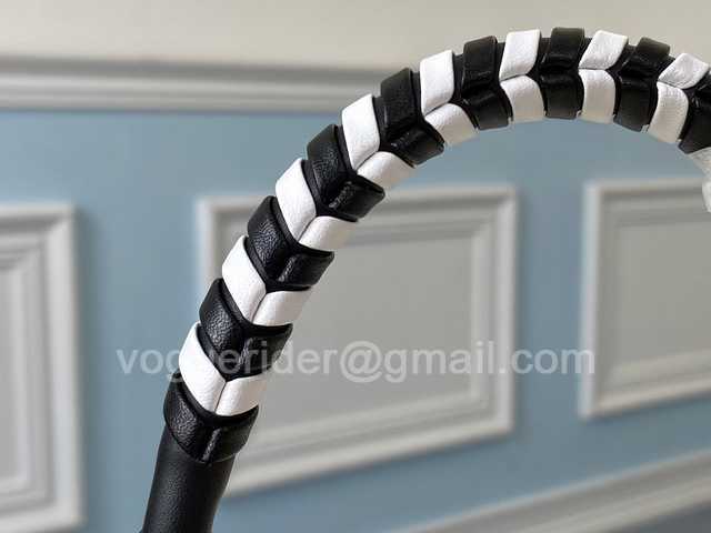 M56779 Twist Crafty 23 M56779 Twist Crafty 23