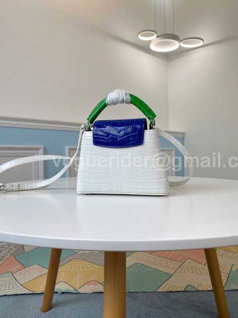 N97995 Capucines mini 21 N97995 Capucines mini 21