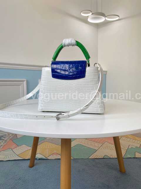 N97995 Capucines BB 27 N97995 Capucines BB 27