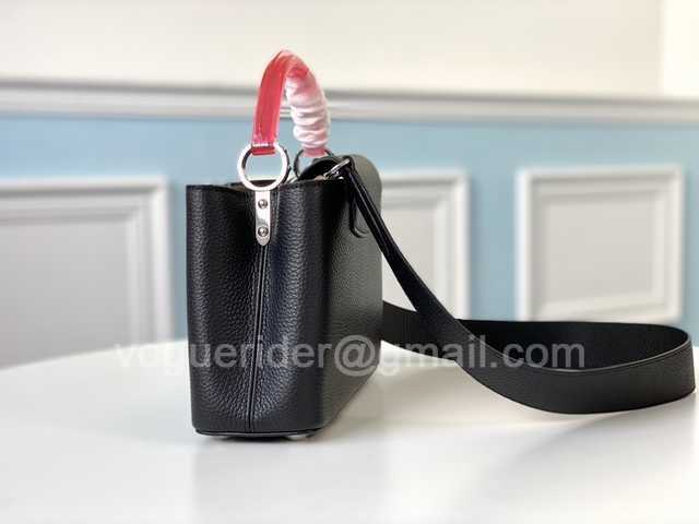 M56072 Capucines BB 27 M56072 Capucines BB 27