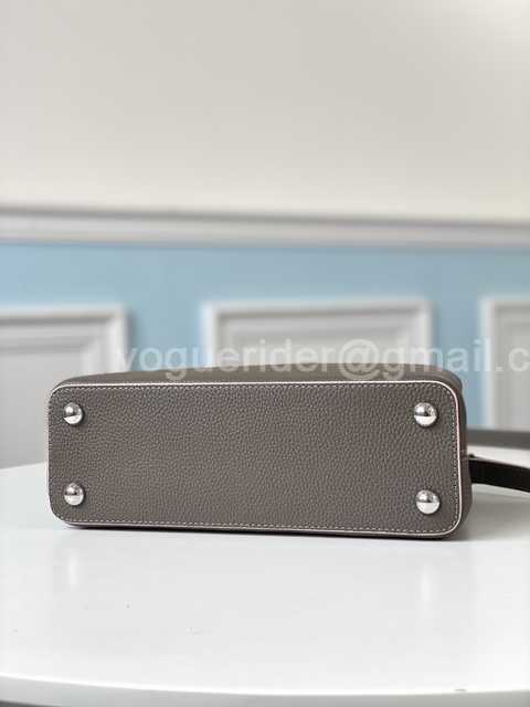 M48865 Capucines BB 27 M48865 Capucines BB 27