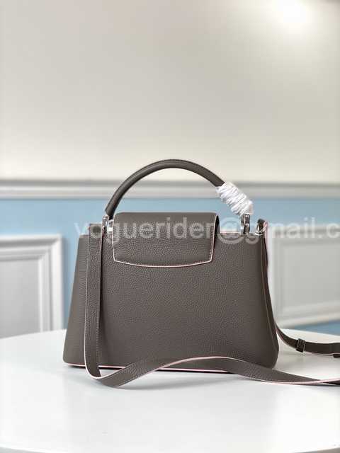 M48865 Capucines PM 31 M48865 Capucines PM 31