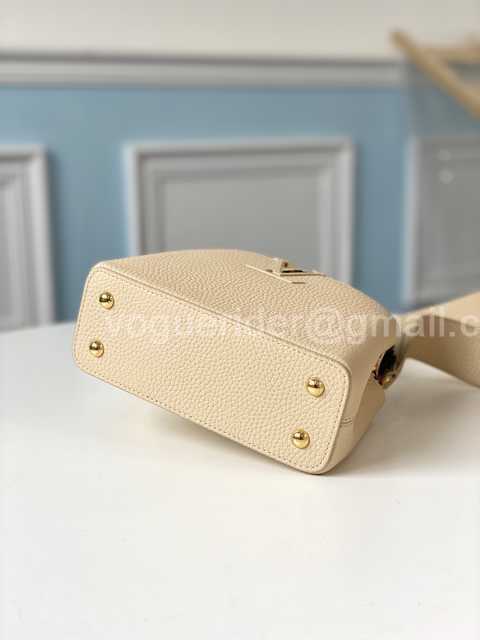 M48865 Capucines Mini 21 M48865 Capucines Mini 21