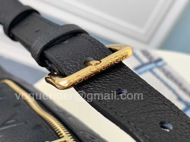 M44812 Bumbag 37 M44812 Bumbag 37