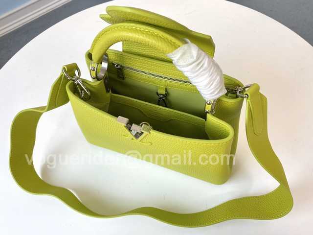 M56071 Capucines BB 27 M56071 Capucines BB 27