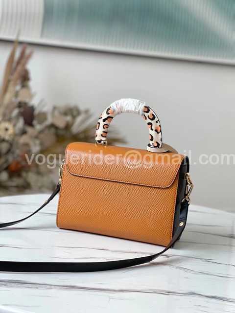 M58689 Twist MM Wild at Heart 23 M58689 Twist MM Wild at Heart 23