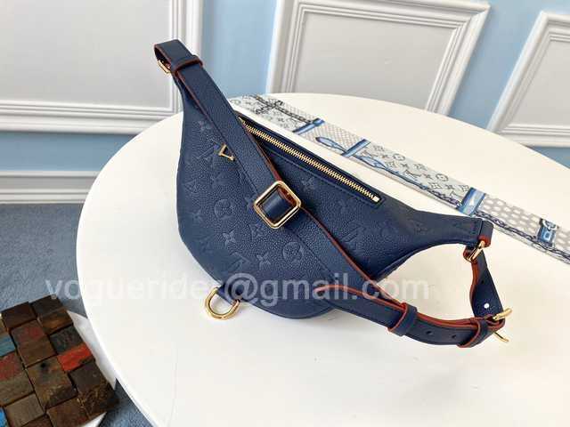 M44812 Bumbag 37 M44812 Bumbag 37