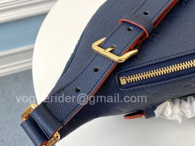 M44812 Bumbag 37 M44812 Bumbag 37