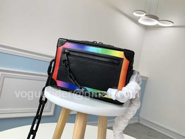 M44480 Mini Soft Trunk 18 M44480 Mini Soft Trunk 18