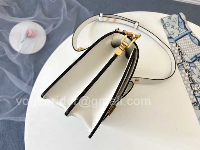 M55836 Dauphine MM 25 M55836 Dauphine MM 25