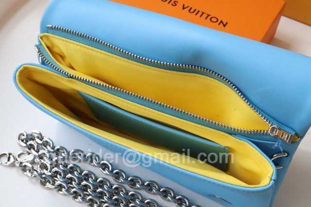 M80745 Pochette Coussin 20 M80745 Pochette Coussin 20