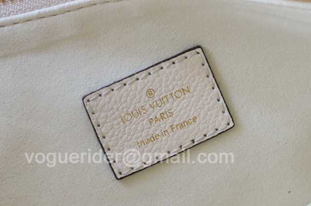 M45697 Marshmallow Hobo 24 M45697 Marshmallow Hobo 24