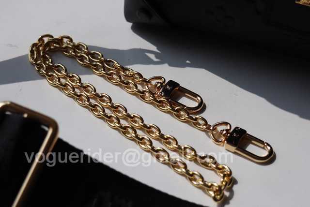 M45571 Petite Malle Souple 20 M45571 Petite Malle Souple 20