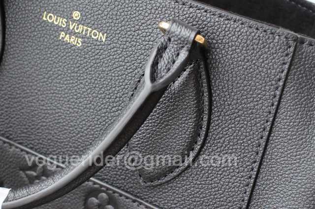 M45409 Fold Tote MM 28 M45409 Fold Tote MM 28