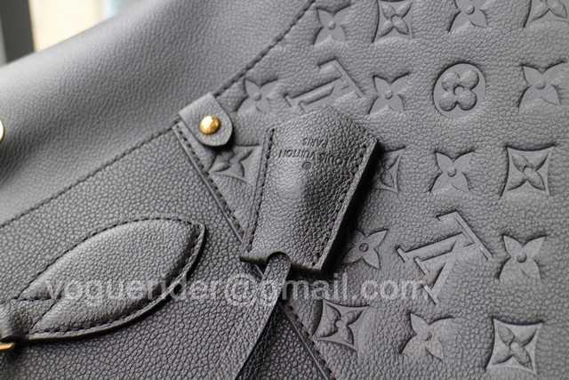 M45409 Fold Tote MM 28 M45409 Fold Tote MM 28