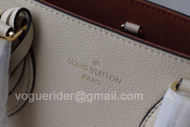M45409 Fold Tote MM 28 M45409 Fold Tote MM 28