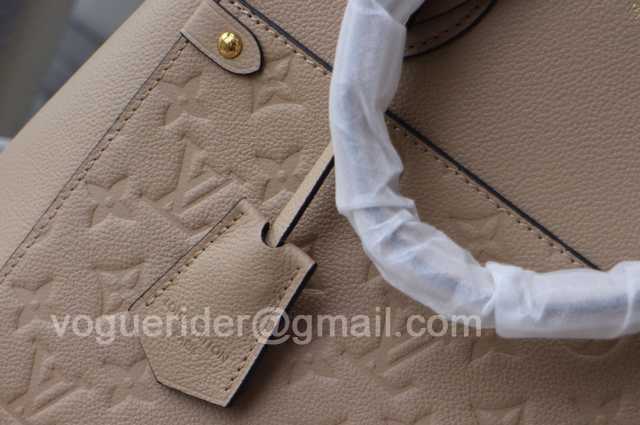 M45409 Fold Tote MM 28 M45409 Fold Tote MM 28