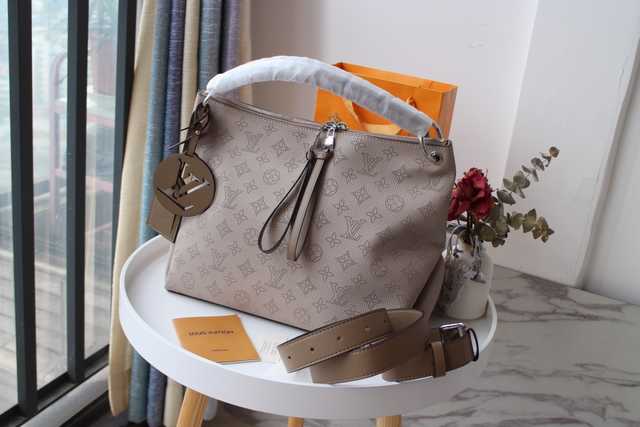 M56084 Beaubourg Hobo 32