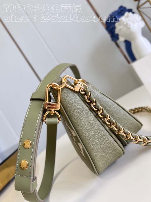 M22670 Multi Pochette Accessoires 25 M22670 Multi Pochette Accessoires 25
