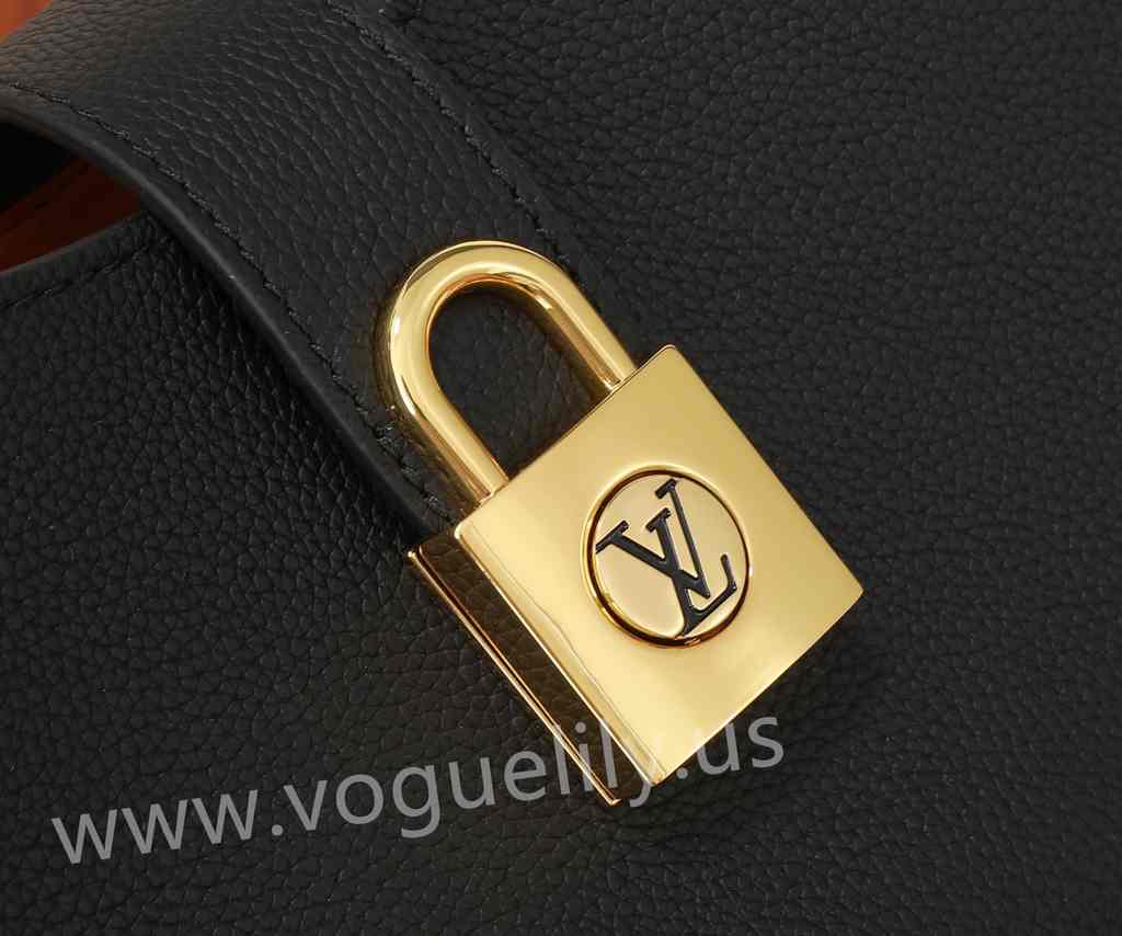 M24611 Low Key Shoulder Bag 26 M24611 Low Key Shoulder Bag 26