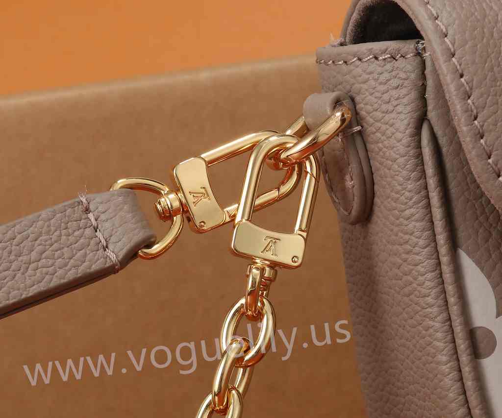 M82211 Wallet on Chain Ivy 23 M82211 Wallet on Chain Ivy 23