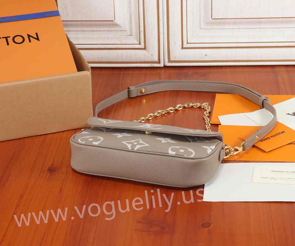 M82211 Wallet on Chain Ivy 23 M82211 Wallet on Chain Ivy 23