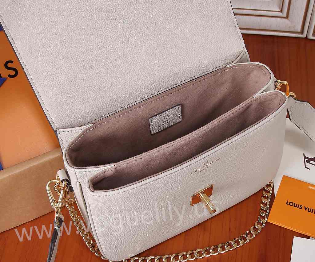 M22792 Oxford 22 M22792 Oxford 22