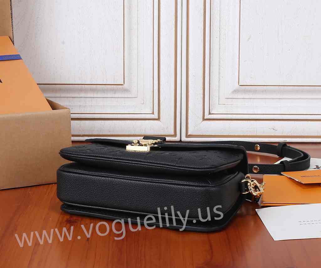M46595 Pochette Métis East West 21 M46595 Pochette Métis East West 21