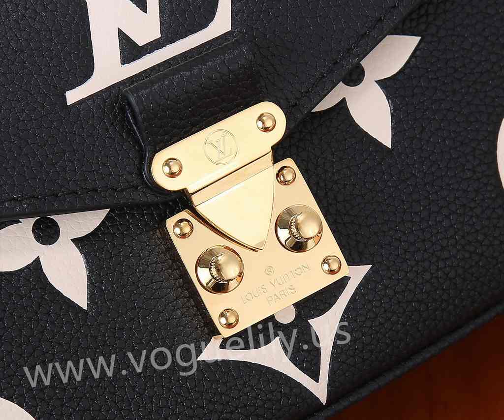 M46596 Pochette Metis East West 21 M46596 Pochette Metis East West 21