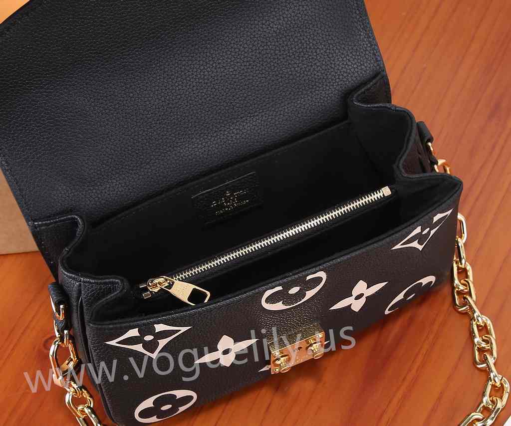 M46596 Pochette Metis East West 21 M46596 Pochette Metis East West 21