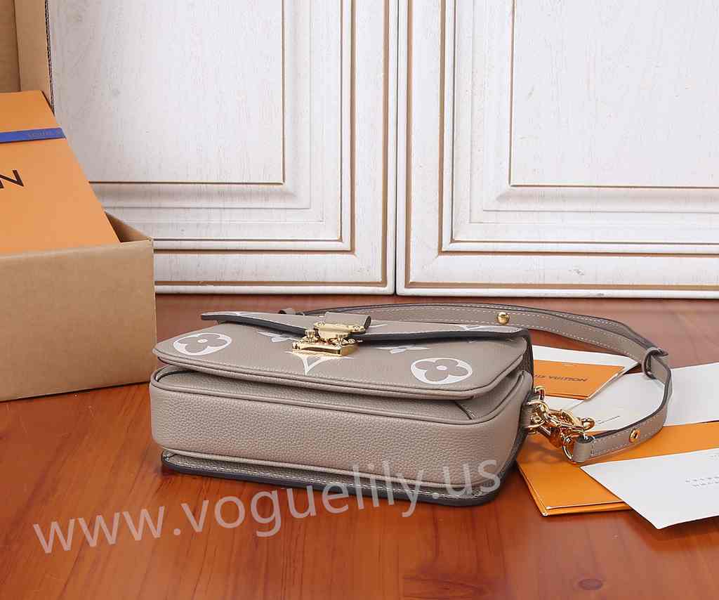 M23081 Pochette Metis East West 21 M23081 Pochette Metis East West 21