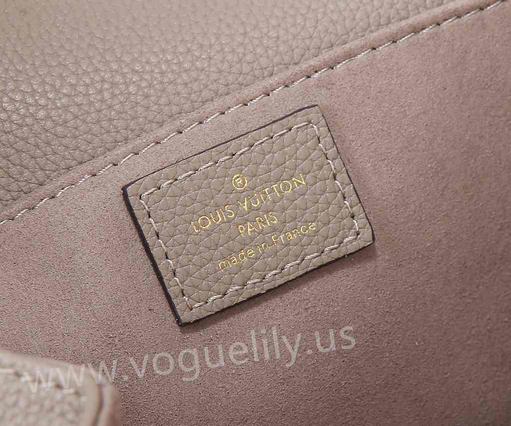 M23081 Pochette Metis East West 21 M23081 Pochette Metis East West 21